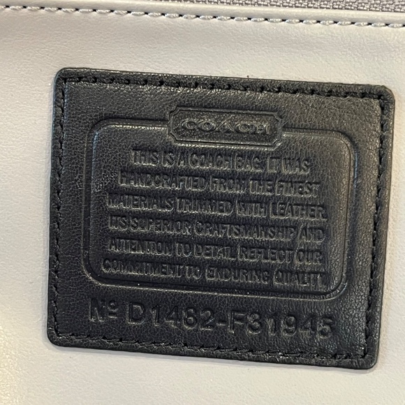 COACH 🎁Charlie Signature Python Shoulder Bag Tote Front Pocket EUC VINTAGE - Picture 5 of 16